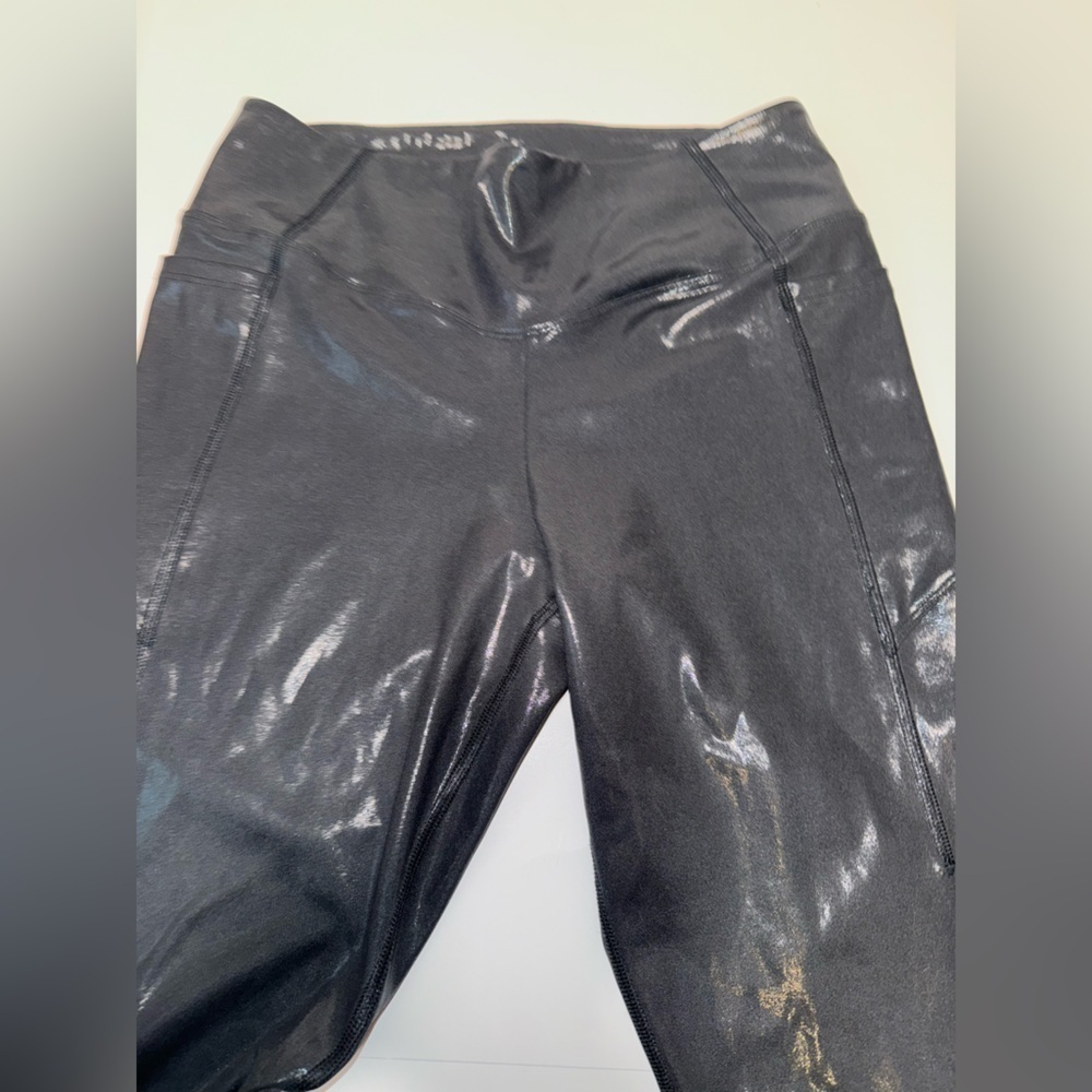 PINK Activewear Elegant Black Metallic Workout Leggings Size Large Activewear - Picture 9 of 10